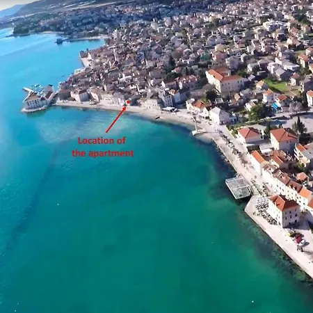 Seafront Spacious Apt 120 M2 Size In The Center Apartment