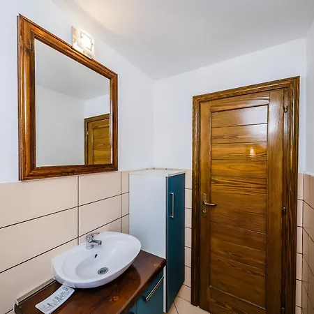 Apartment Seafront Spacious Apt 120 M2 Size In The Center *