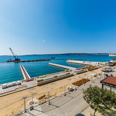 Seafront Spacious Apt 120 M2 Size In The Center Apartment Kaštela
